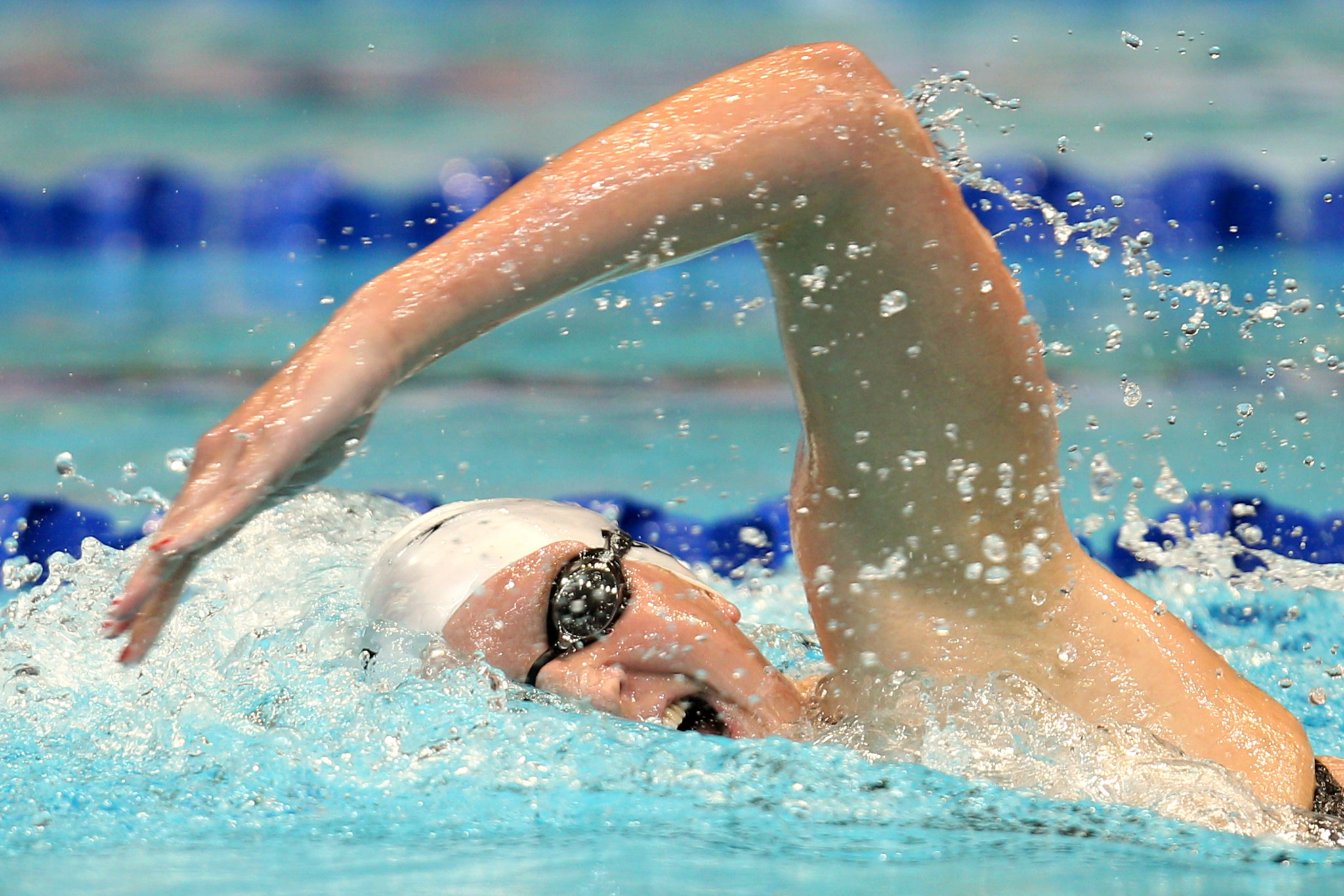 Rebecca Adlington of England competes in the Women's 400m Freestyle Final at Dr. S.P. Mukherjee Aquatics Complex during day five of the Delhi 2010 Commonwealth Games ©Getty Images