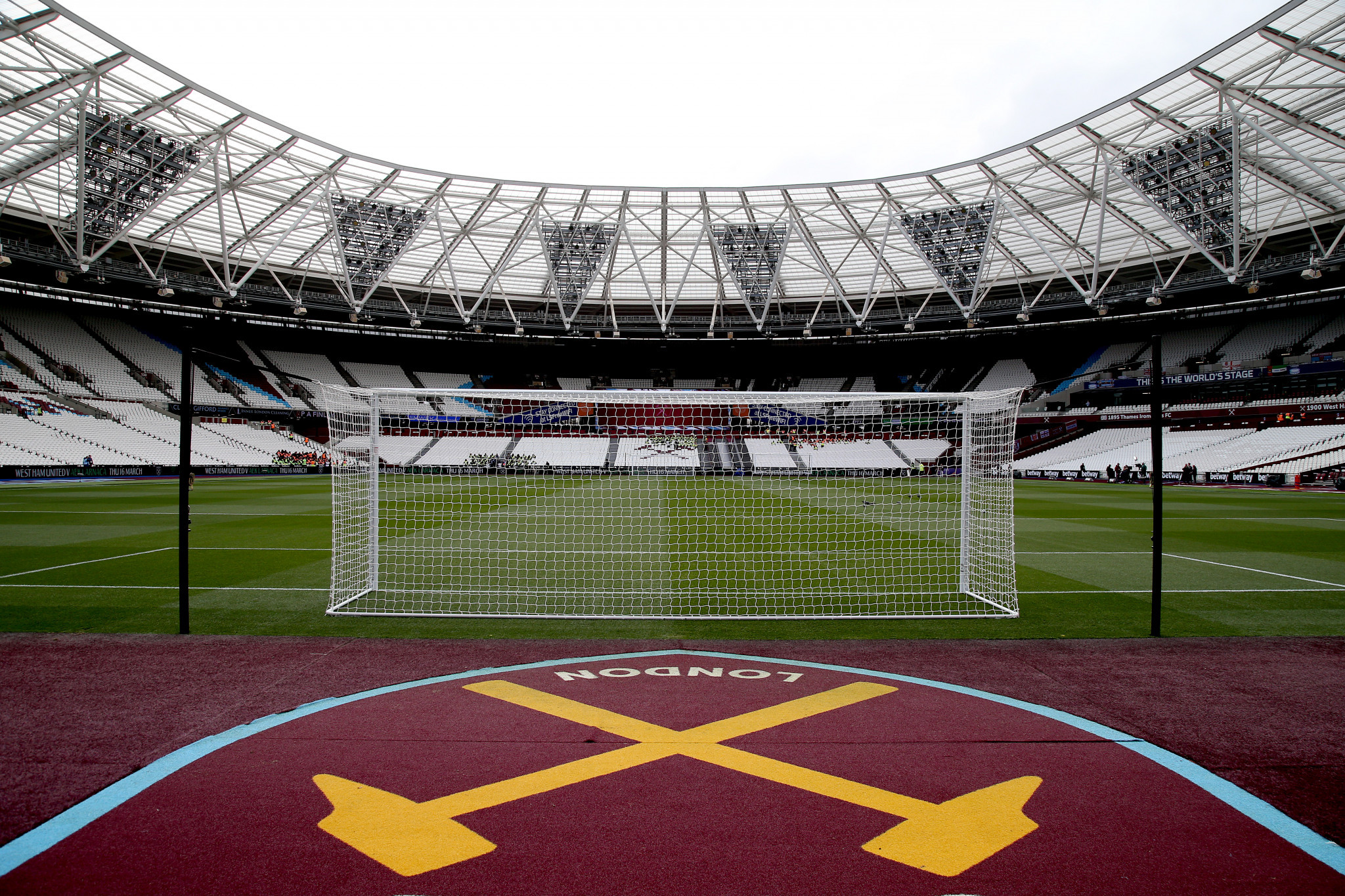 Solar panels plan revealed for London 2012 Olympic Stadium roof